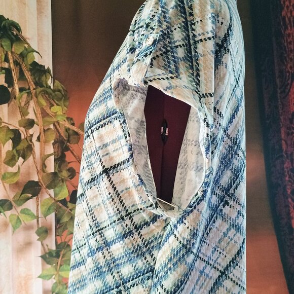 NWT: CURE Sze 2XL Blue Plaid Keyhole Neck Tunic Top - Picture 4 of 4